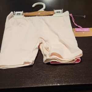 3-pc Multicolored Shorts Set by Young Hearts